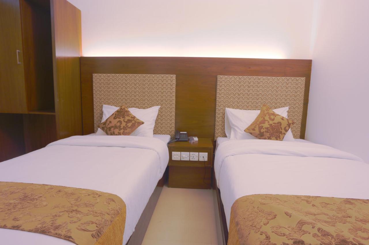 Holy Inn Sylhet Bagian luar foto